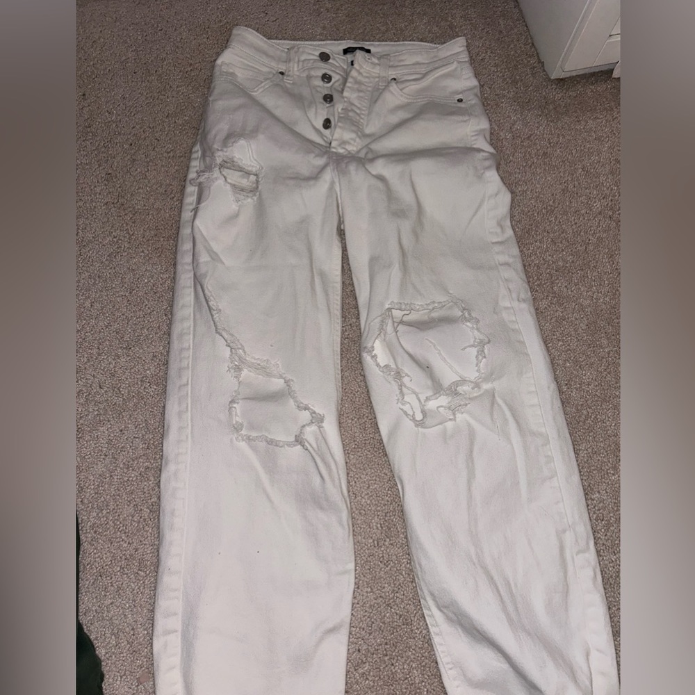 White high waisted jeans
